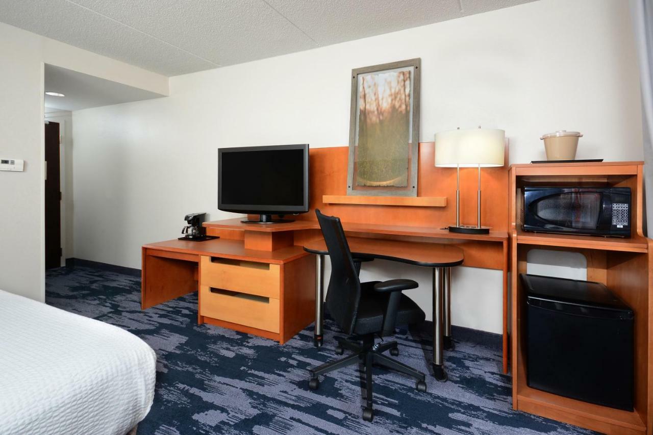 Fairfield Inn & Suites By Marriott Charlottesville North Exterior foto
